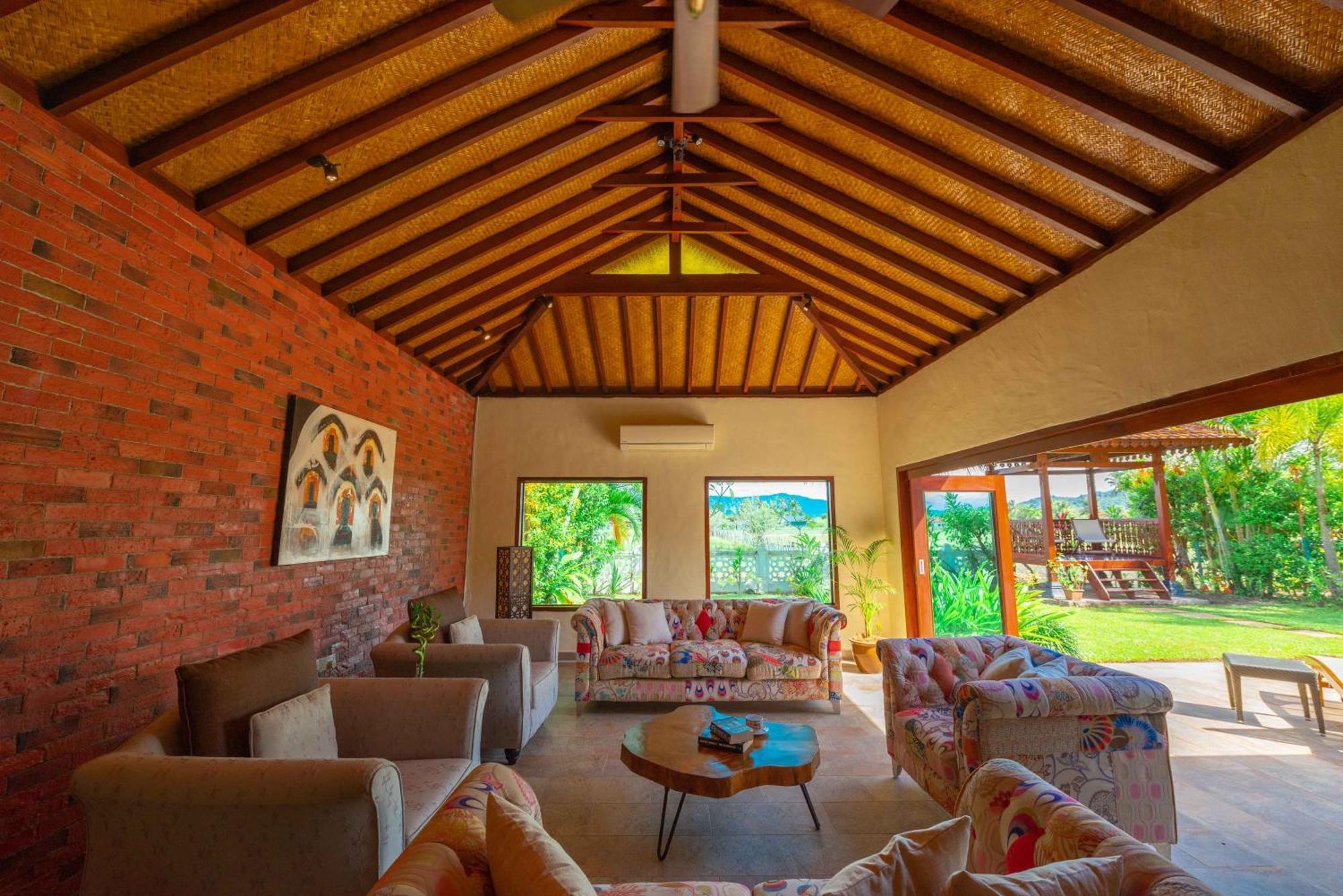 Limasan Villa Langkawi パンタイ・サナング 部屋 写真