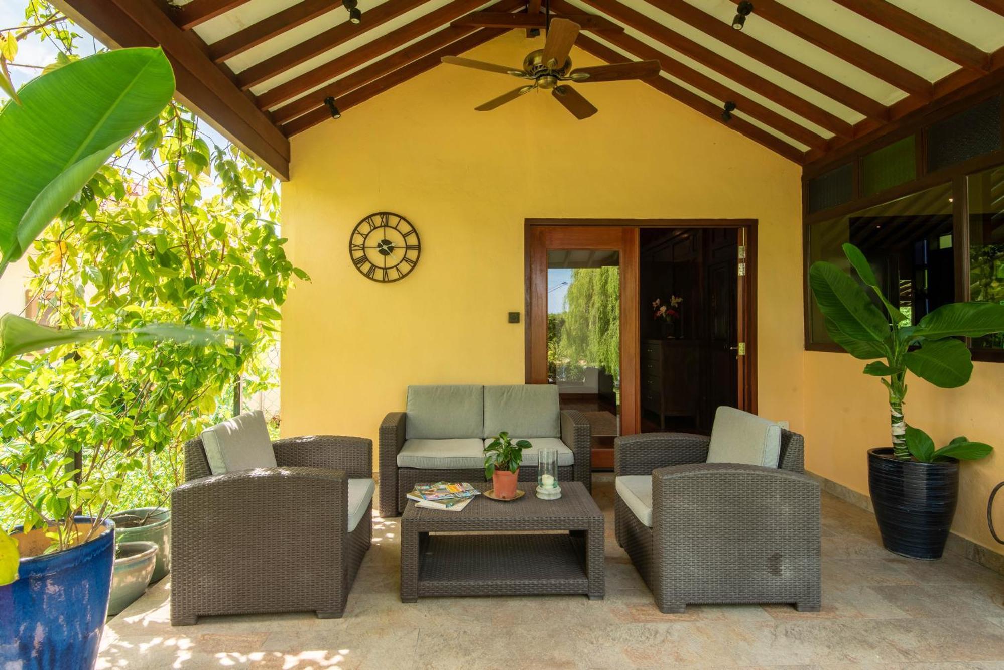 Limasan Villa Langkawi パンタイ・サナング エクステリア 写真